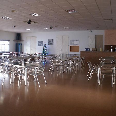 Hostal Velasco Valdelacalzada Extérieur photo